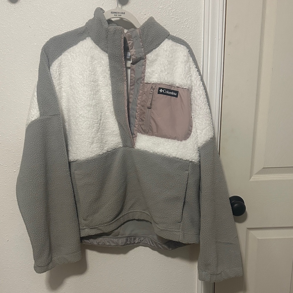 Columbia Gray and White Sherpa Jacket